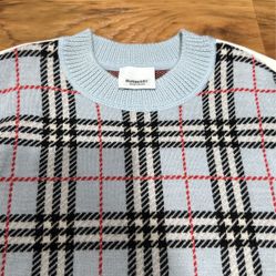 Burberry Boys Sweater Size 4