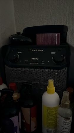 Game day speaker needs cord but works and very loud
