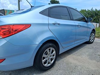 2013 Hyundai Accent