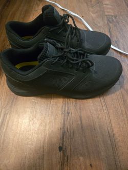 Non-Slip Perry Ellis Shoes