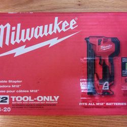 Milwaukee M12 Cable Stapler 