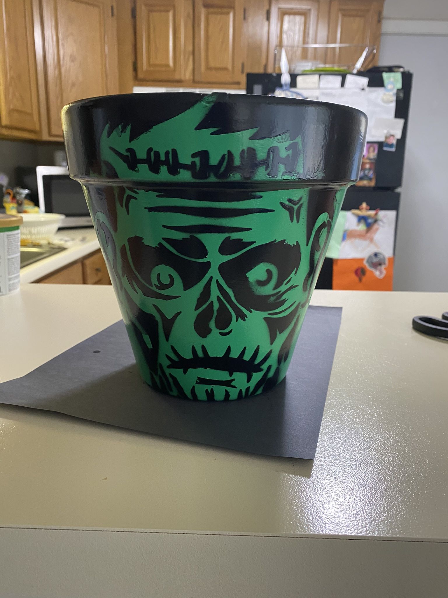 Halloween 8” Pot