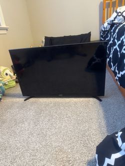 Samsung 32” TV with Stand
