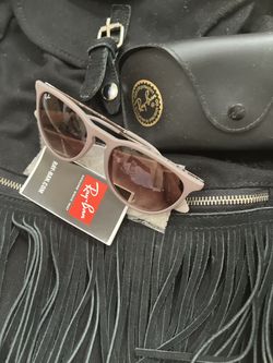 BRAND NEW RAY BANS sunglasses PINK 