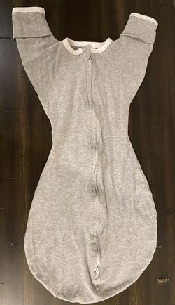 SwaddleDesigns Transitional Swaddle Sack with Arms Up Half-Length Sleeves and Mitten Cuffs