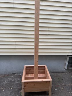 Handmade Cedar Planter with Tall Center Post