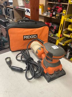 Ridgid R2501 Sander w/Case