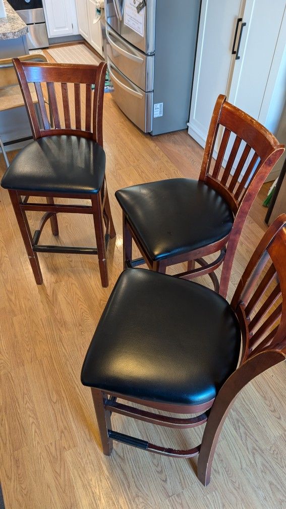 3 Bar Stools 
