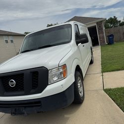 2015 Nissan NV 2500 SL