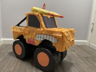 Custom Piñatas