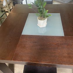 Counter Height  Dining Table + 4 Chairs