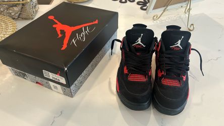 “Red thunder” Jordan 4’s Size 10