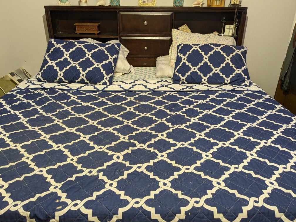 COMPLETE KING SIZE BED 