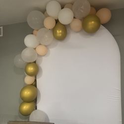 Free Balloon Garland Only