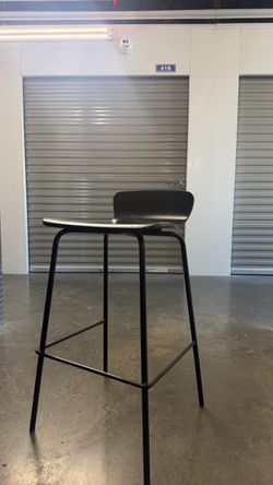 Wooden Black Bar Stool with Low Back