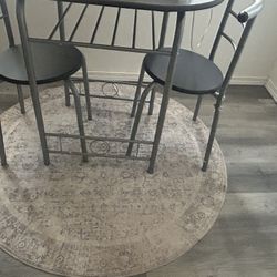 Table&chairs 