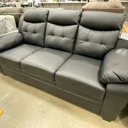 Finley Living Room Set SOFA AND LOVESEAT WİTH İNTEREST FREE PAYMENT OPTİONS 