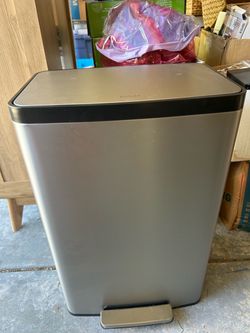 Kohler garbage can