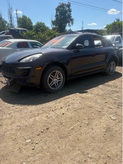 2015 Porsche Macan Part Out 0244