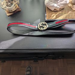 Vintage G belt