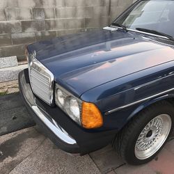 Mercedes Benz  W123 Bumpers And Headlights