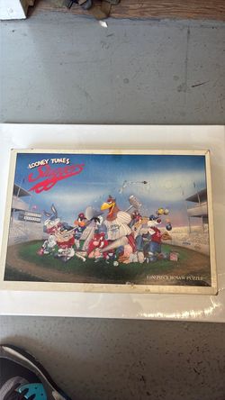 Looney Tunes Sluggers 1100 Piece Jigsaw Puzzle