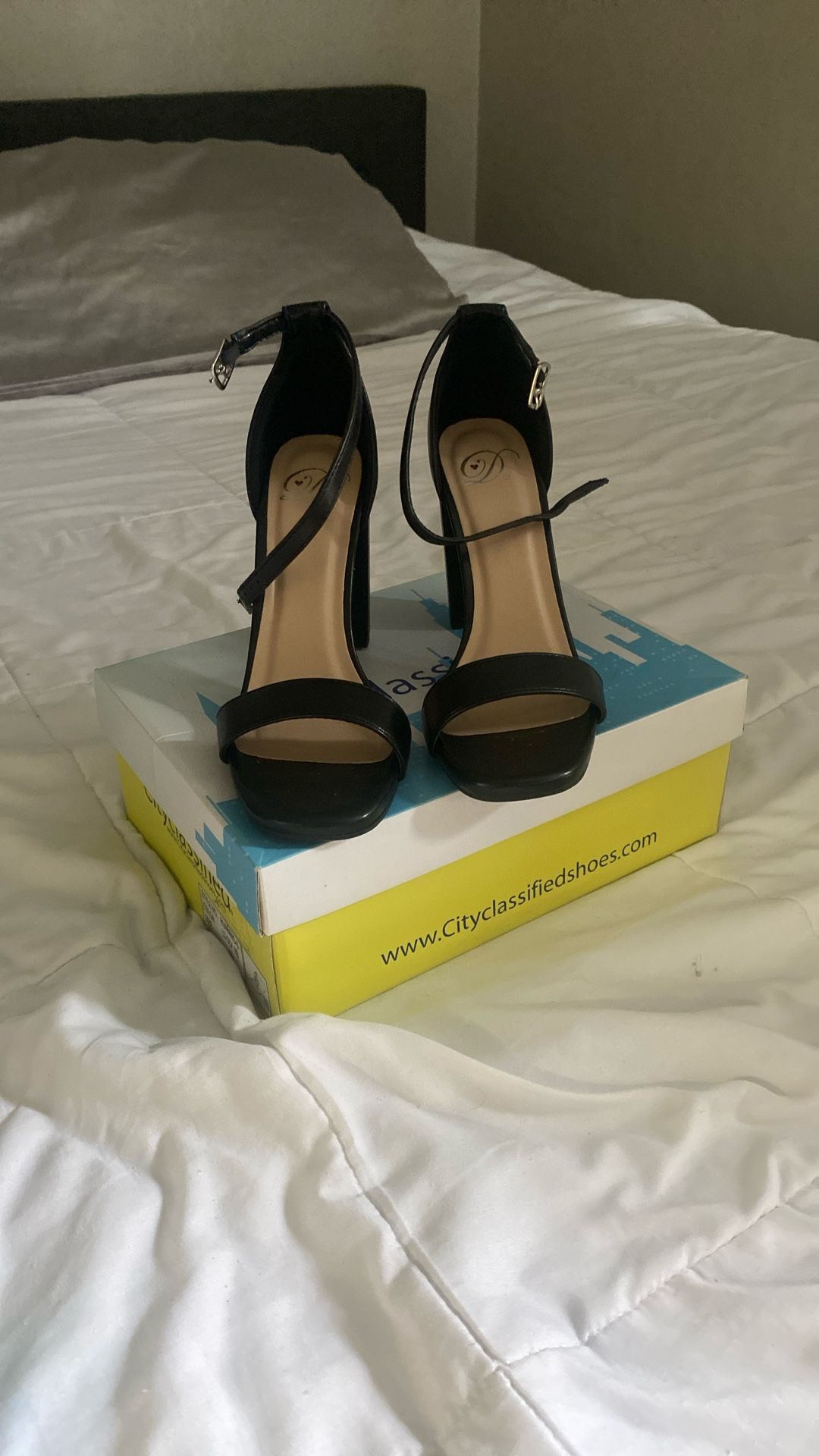 Heels Size 7 1/2