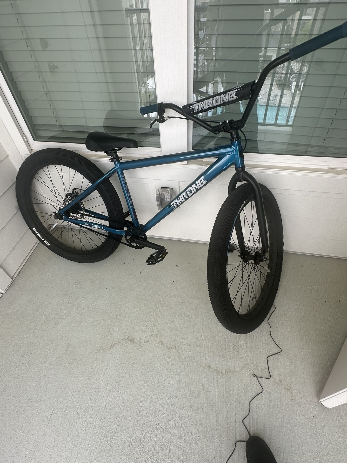 Throne XL 27.5 BMX Bike