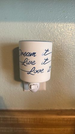 Dream It, Live It, Love It