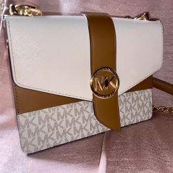 Michael Kors Crossbody – Model AB-2305 Brand New / Never Worn -   Style  Code: 32S3GGRCOB