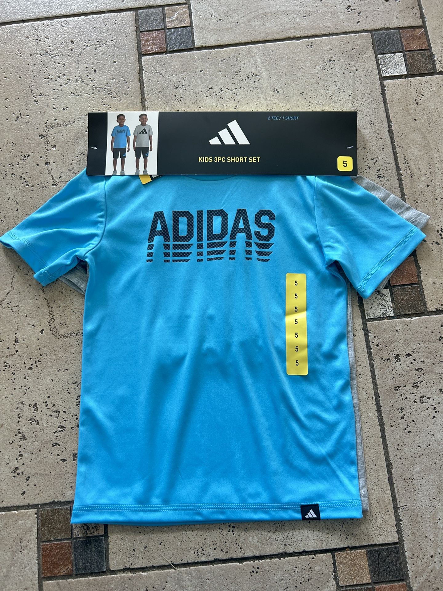 NWT Adidas Boys tshirt & shorts 3pcs outfit set size 5
