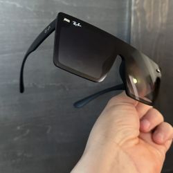 New RayBans - Box, Pouch Cloth All Included