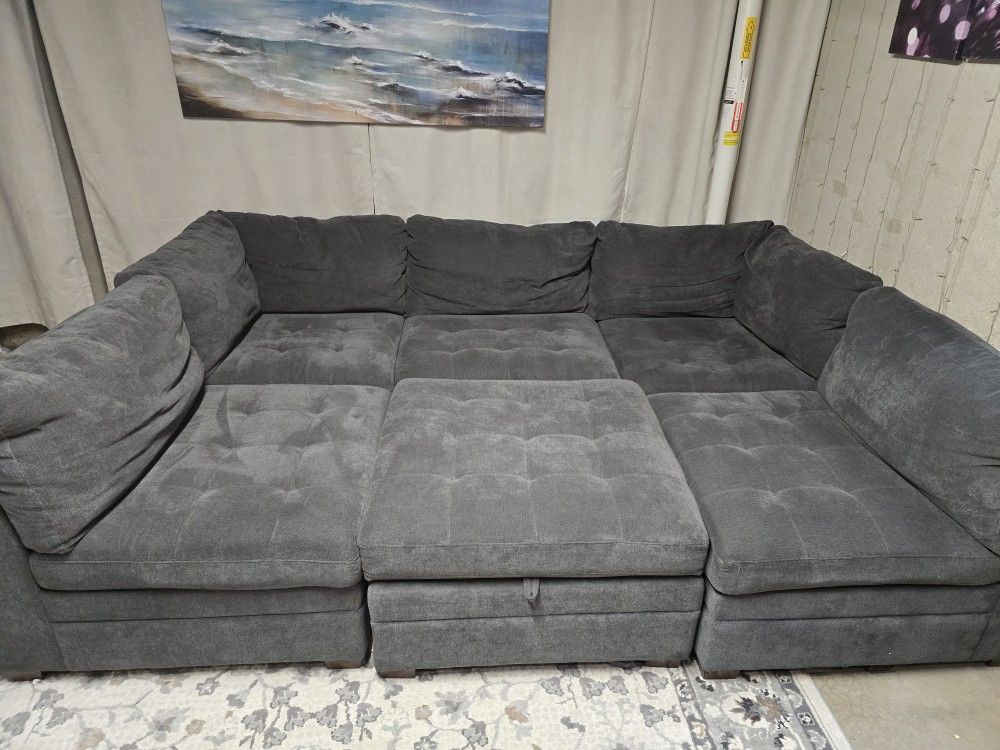 Thomasville Tisdale Modular Sectional 6-piece Dark Gray with Storage Ottoman