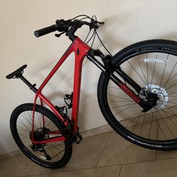 Scott Scale 940 Carbon Hardtail 
