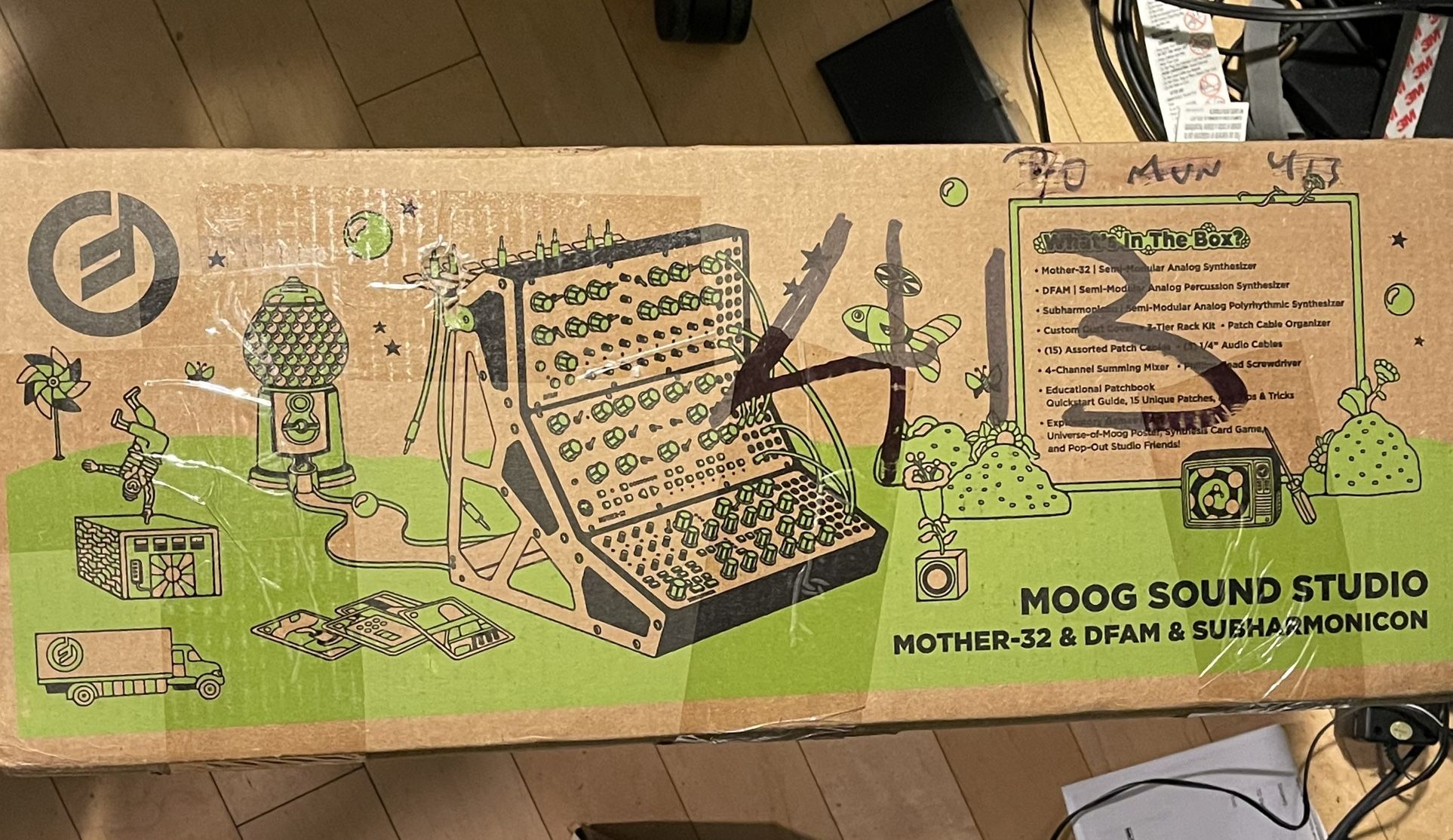 NEW MOOG SOUND STUDIO MOTHER-32 & DFAM & SUBHARMONICON. In Jupiter. DJ equipment