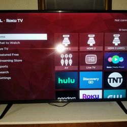 32" Smart Roku TV