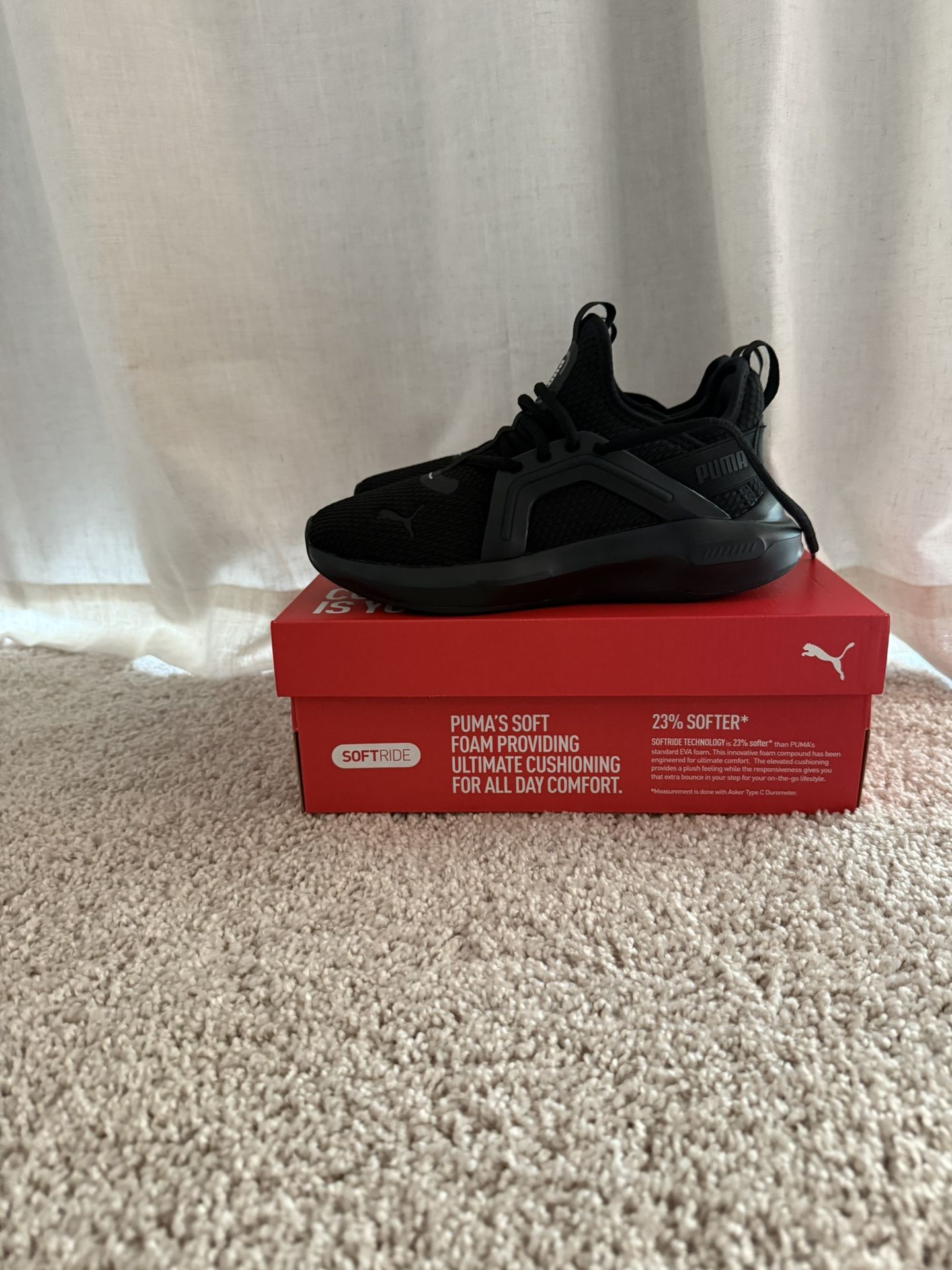 Puma Enzo 5 Size 6