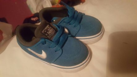 Nike Janoski