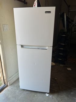 Magic Chef Refrigerator - Great Condition