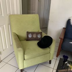 Couch $39 🍀🔥🍀 