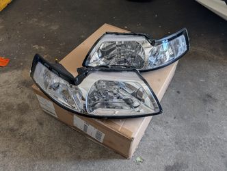 99-04 Ford Mustang Clear Headlights.