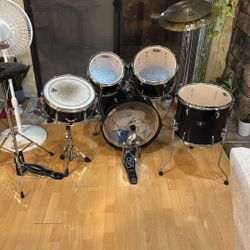 Tama Drum Set 