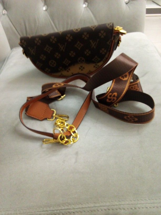 Purse. Bag. Shoulder Bag. Handbag. Tote. Bolsa. Cartera