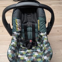 Evenflo Baby Car Seat (Infant Car Seat)