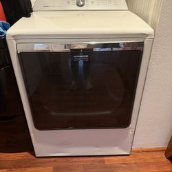 Maytag Bravos XL Gas Dryer