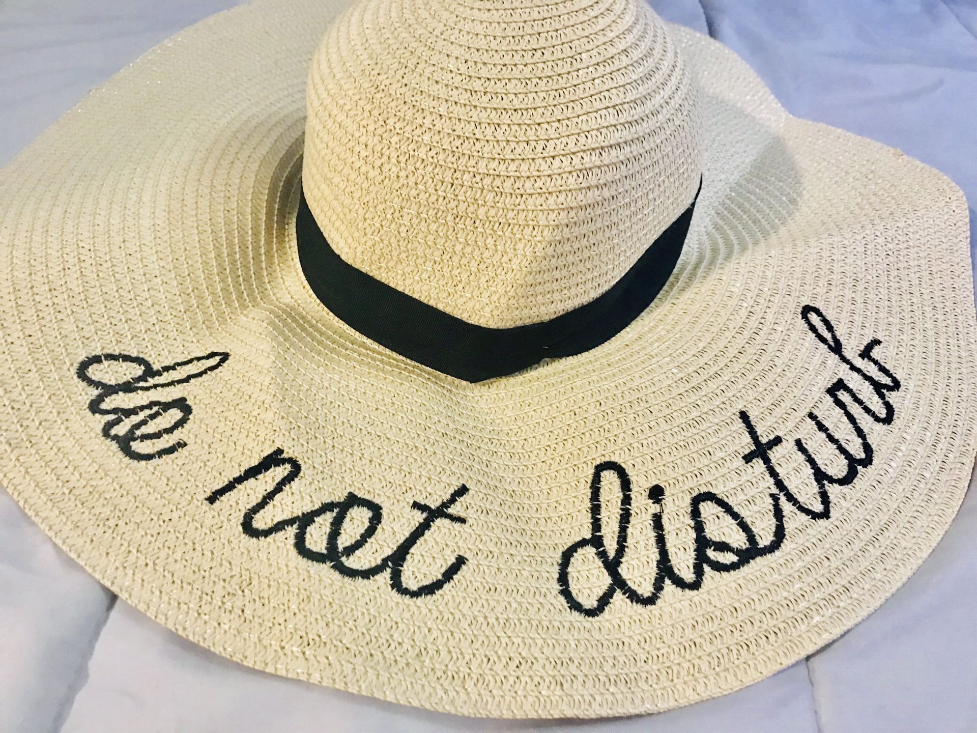 Never worn beach hat “do not disturb”