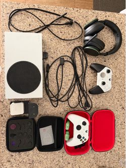 Xbox Series S 1.5TB of Storage and Accessories