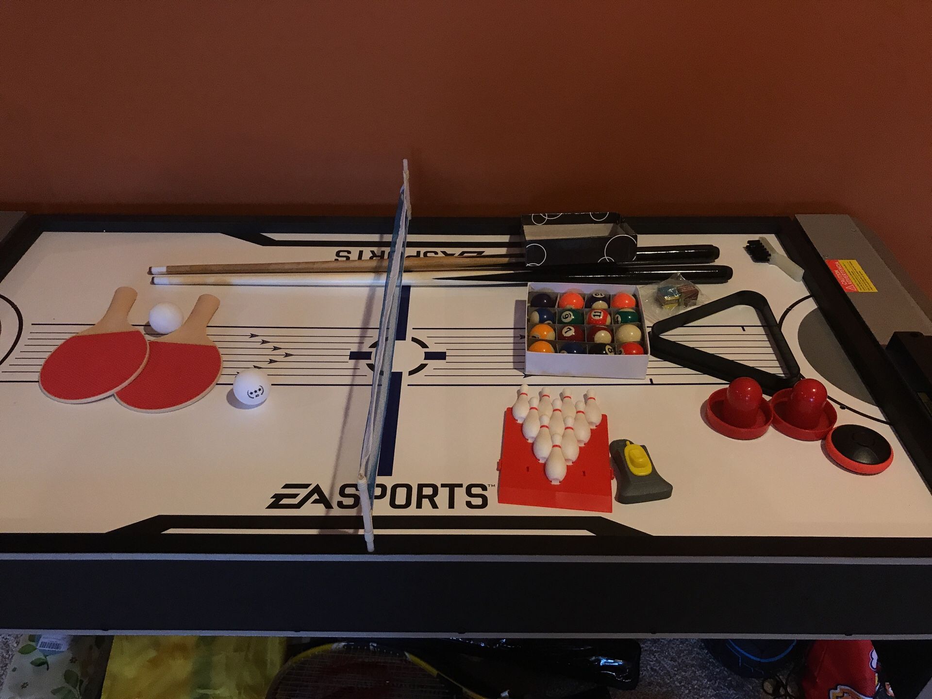 Multi game table