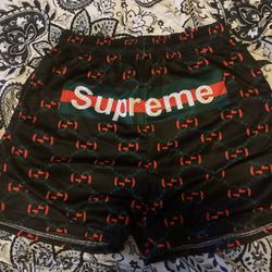 Men Supreme Shorts 