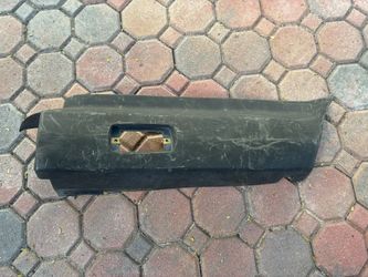 Bmw E30 Sedan Coupe Early Model Rear Right Bumper Trim ‘ Don’t Ask If Still Available’